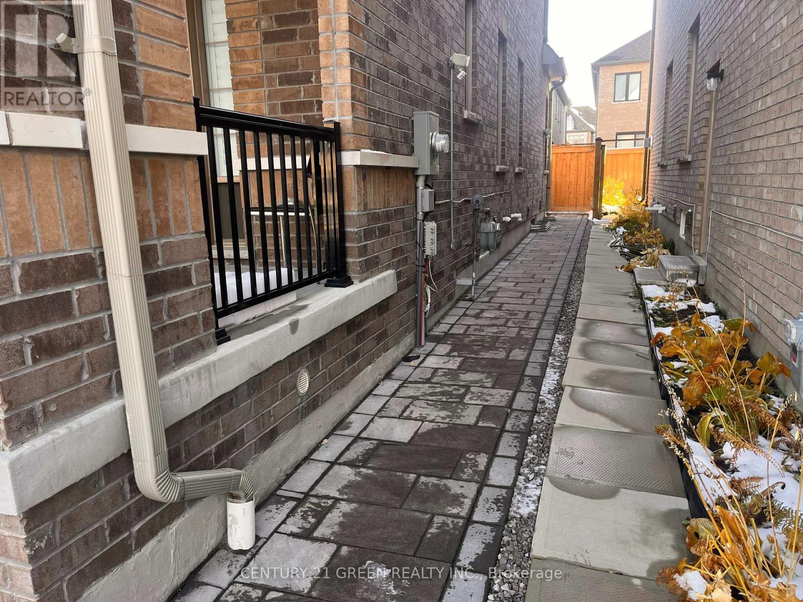 Bsmt - 27 Whitefish Street, Whitby, Ontario  L1P 0K5 - Photo 2 - E12537338