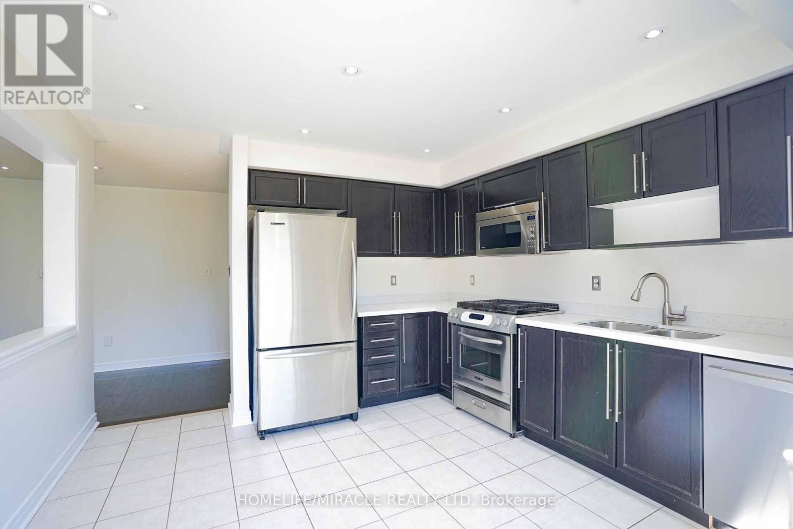 15 Atherton Avenue, Ajax, Ontario  L1T 4Y3 - Photo 12 - E12537446