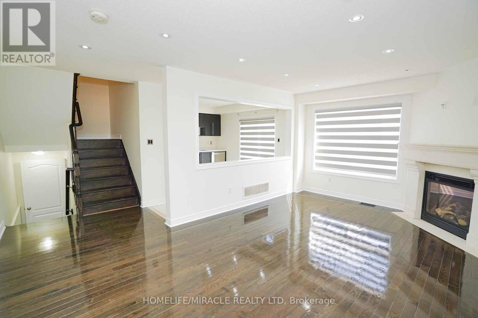 15 Atherton Avenue, Ajax, Ontario  L1T 4Y3 - Photo 7 - E12537446