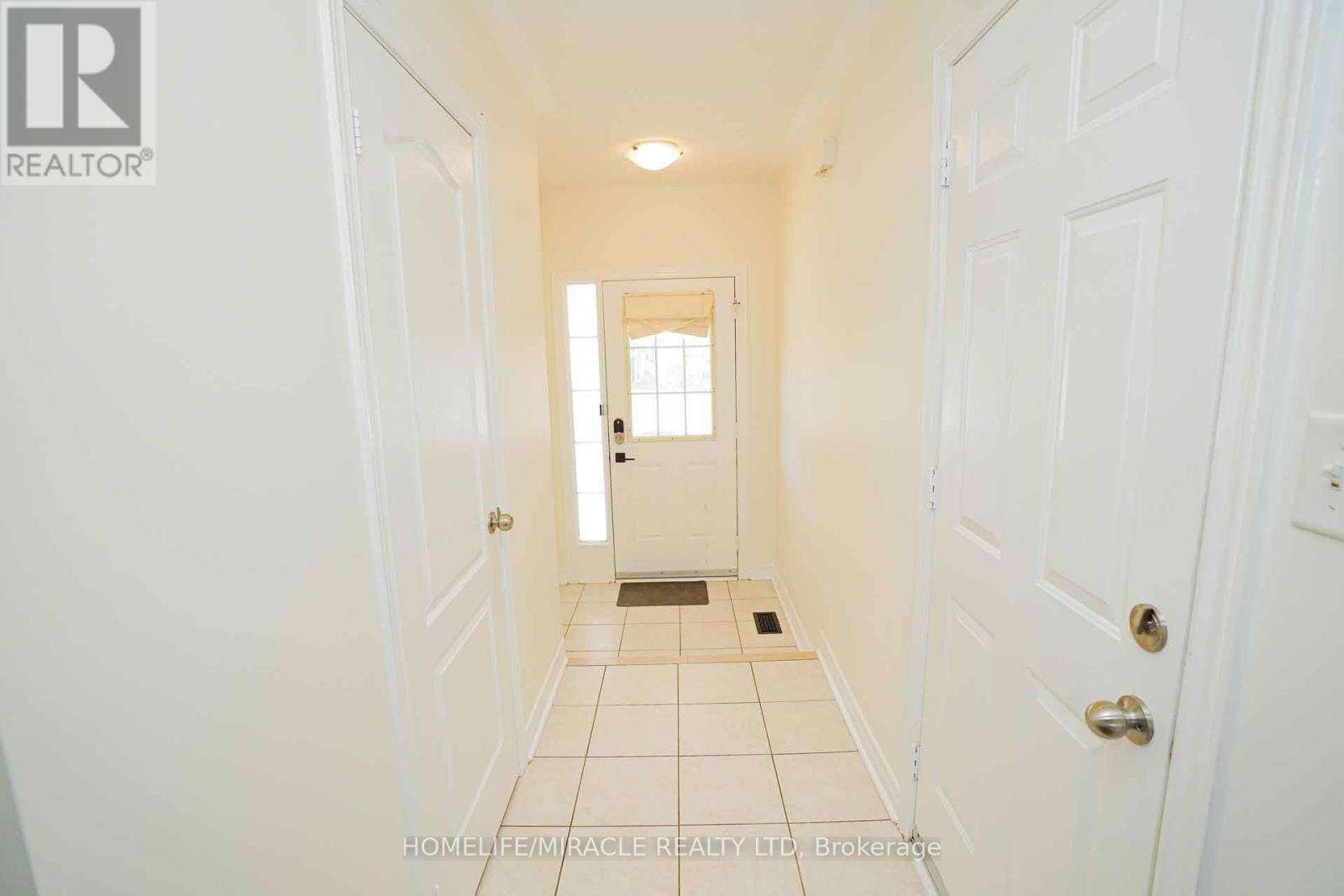 15 Atherton Avenue, Ajax, Ontario  L1T 4Y3 - Photo 9 - E12537446