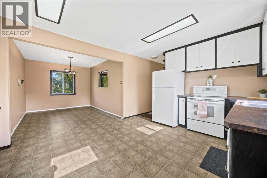 8039 36 Avenue Nw, Calgary, Alberta  T3B 1V8 - Photo 18 - A2258465