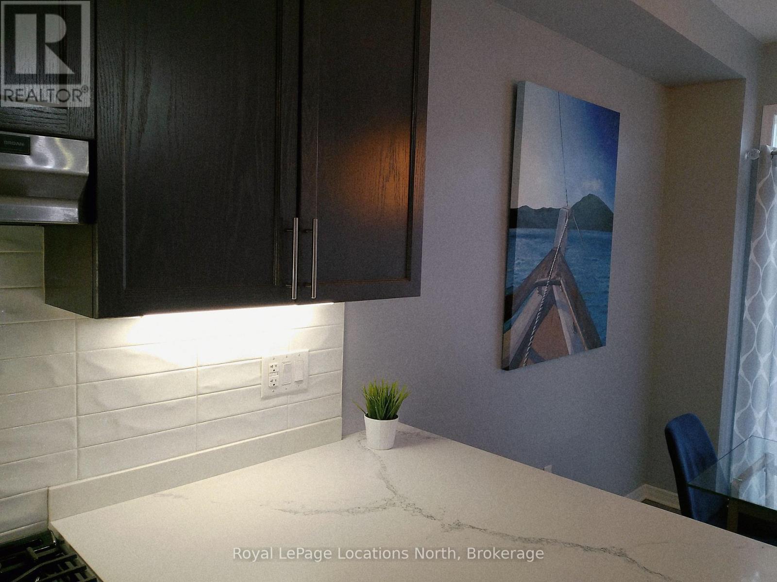 6 Barfoot Street, Collingwood, Ontario L9Y 3Y7 - Photo 8 - S12537538