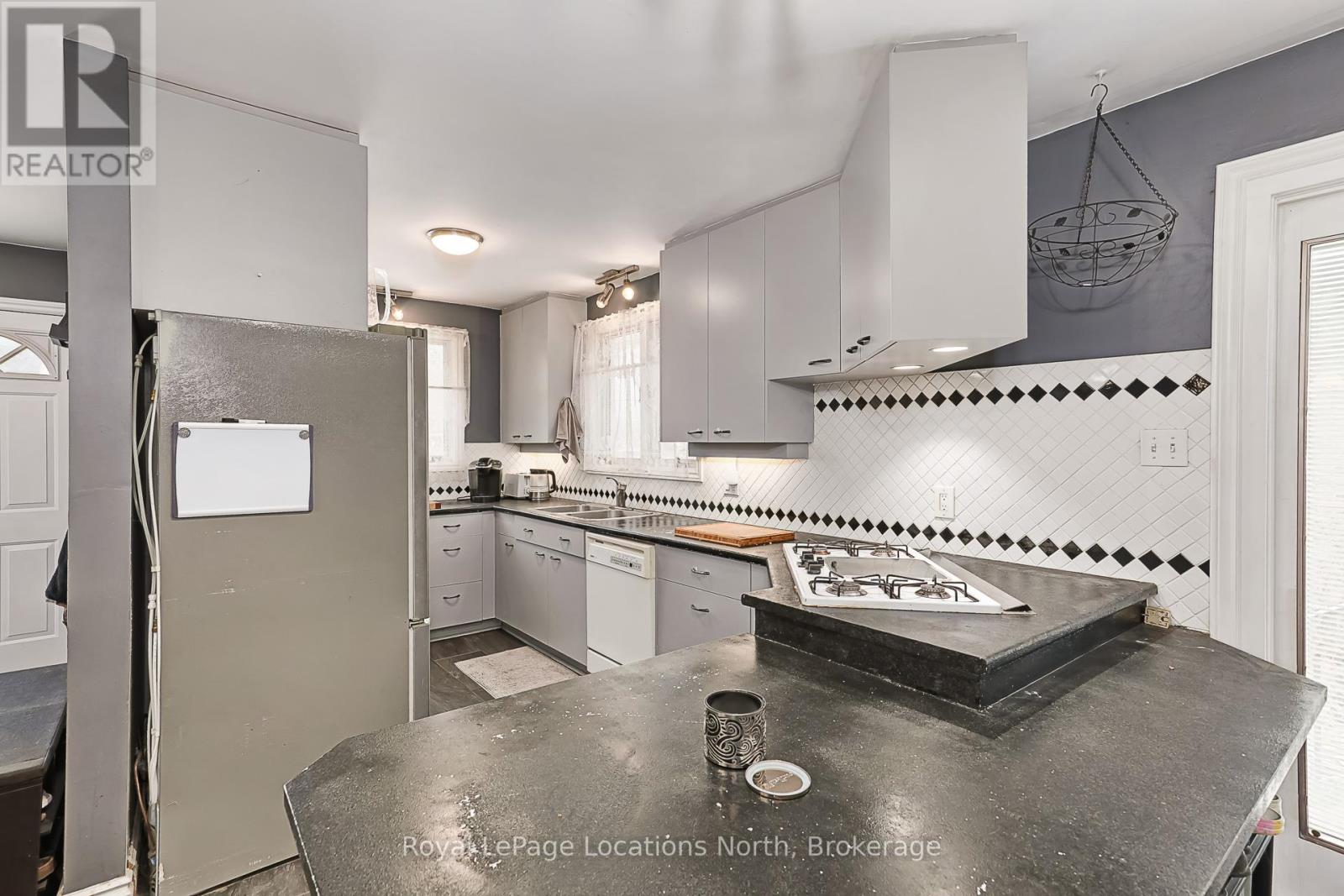 88 Campbell Street, Collingwood, Ontario  L9Y 2K8 - Photo 15 - S12537630