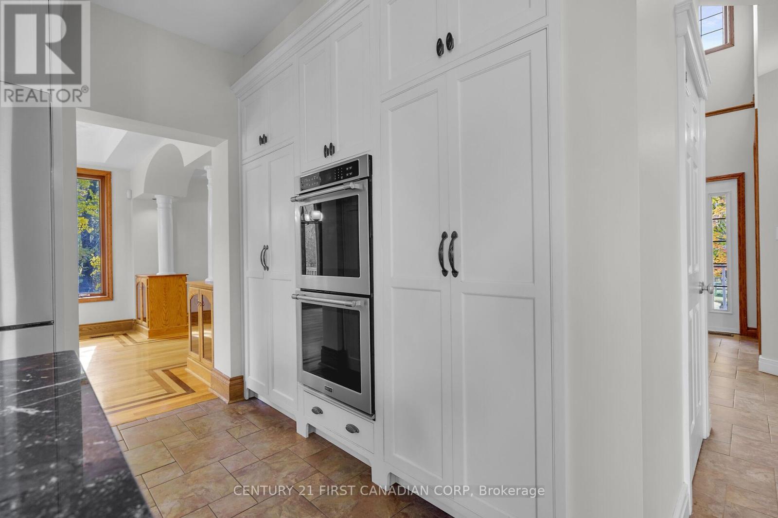 1738 Woodhull Road, London South, Ontario  N6K 4M6 - Photo 13 - X12537482