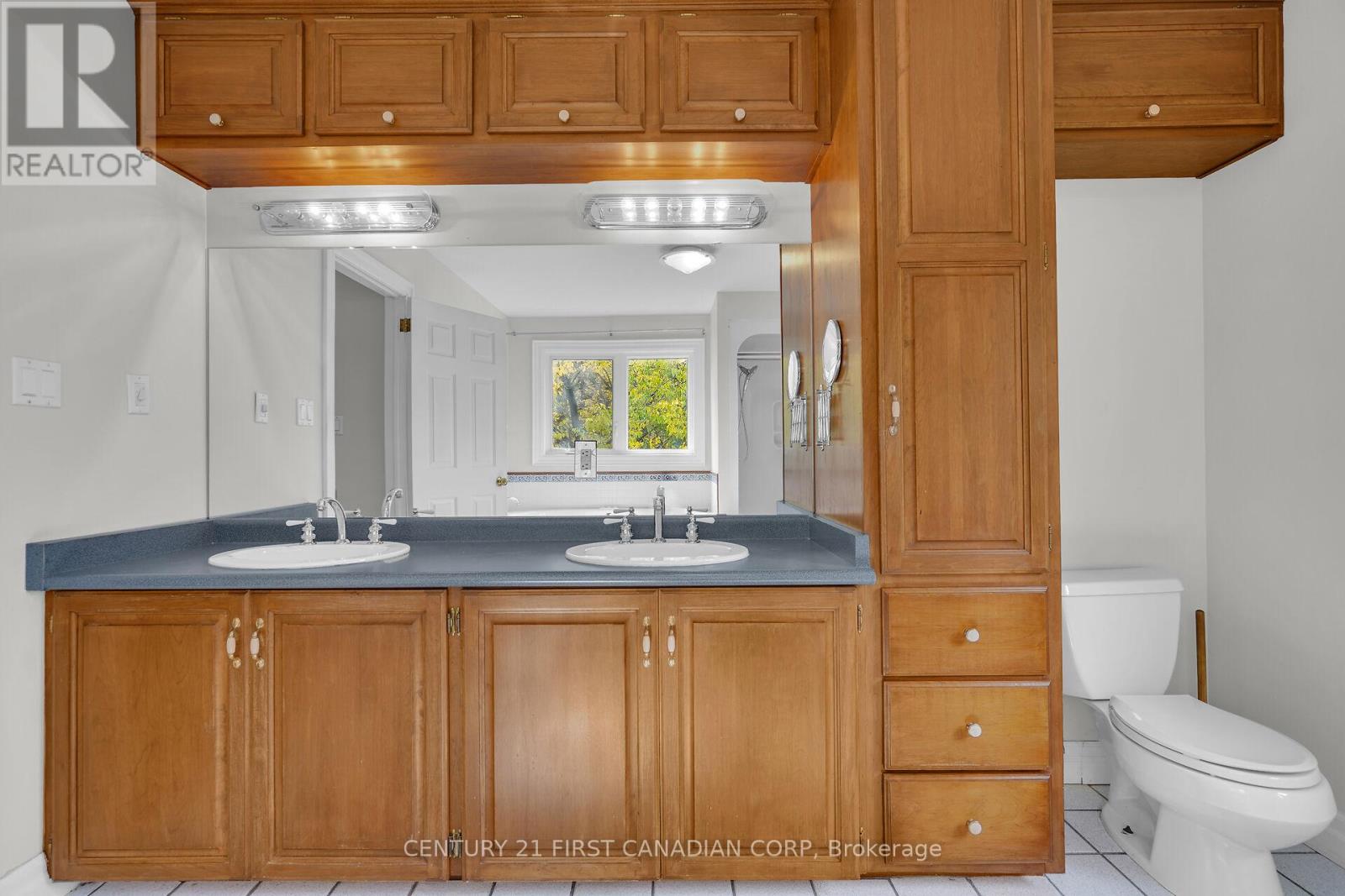 1738 Woodhull Road, London South, Ontario  N6K 4M6 - Photo 24 - X12537482