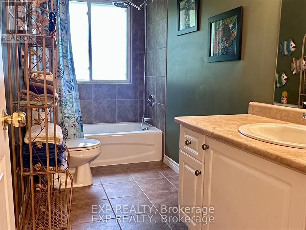 2011 Main Street, Norfolk, Ontario  N0E 1X0 - Photo 20 - X12537570