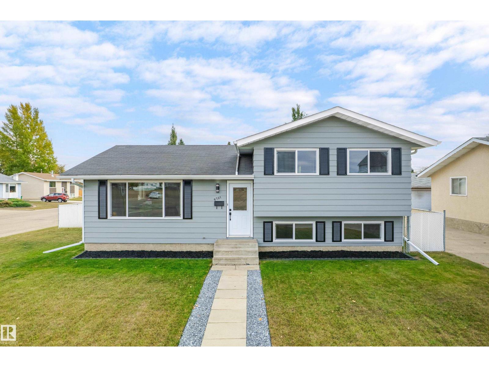 9701 100, Morinville, Alberta