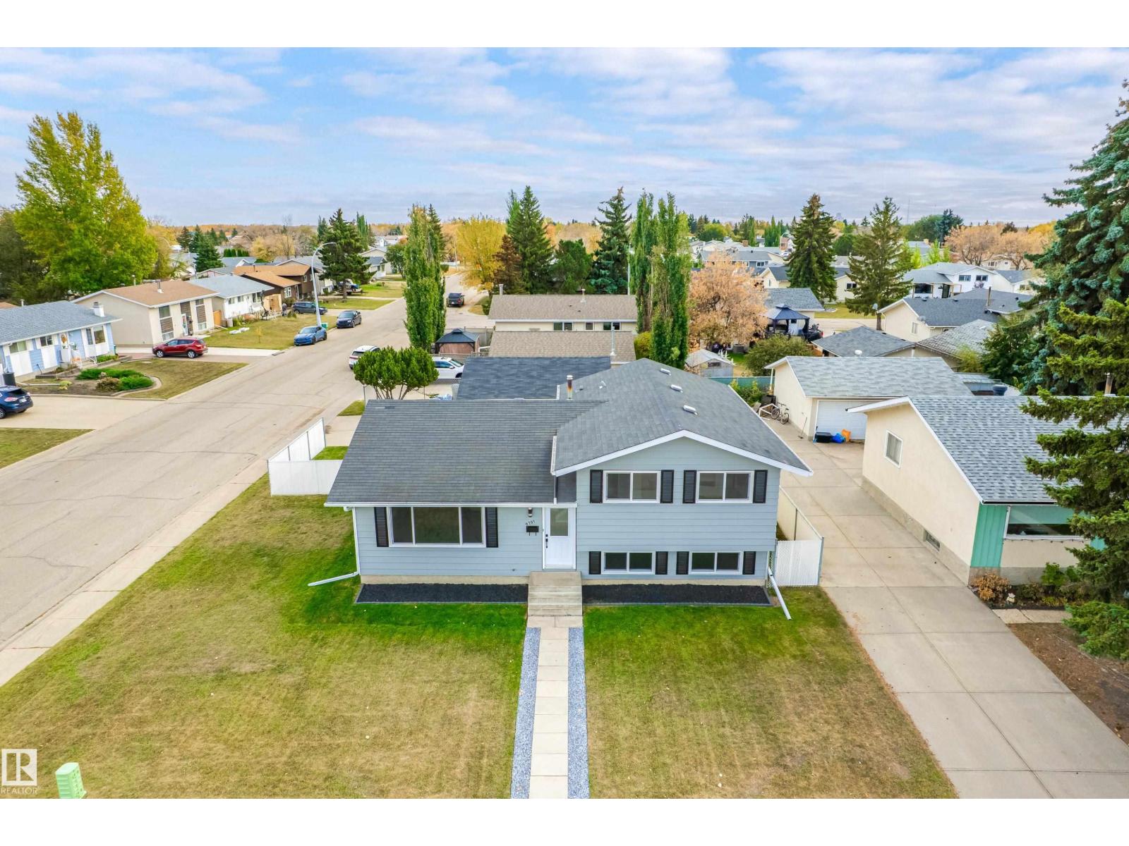 9701 100, Morinville, Alberta  T8R 1G6 - Photo 2 - E4465454