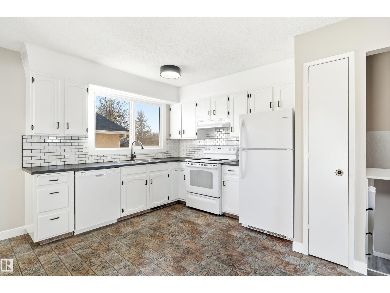 9701 100, Morinville, Alberta  T8R 1G6 - Photo 28 - E4465454