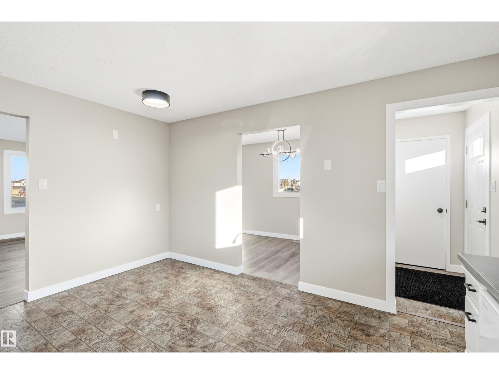 9701 100, Morinville, Alberta  T8R 1G6 - Photo 31 - E4465454