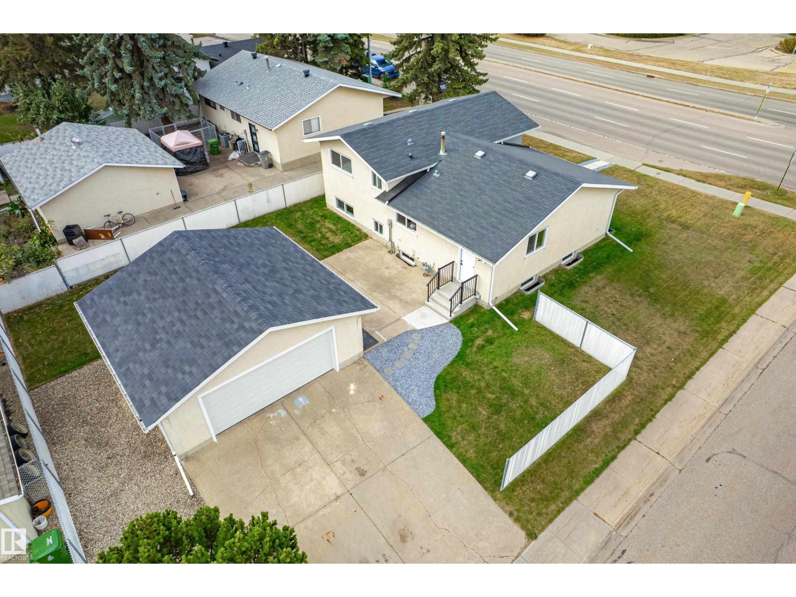 9701 100, Morinville, Alberta  T8R 1G6 - Photo 5 - E4465454