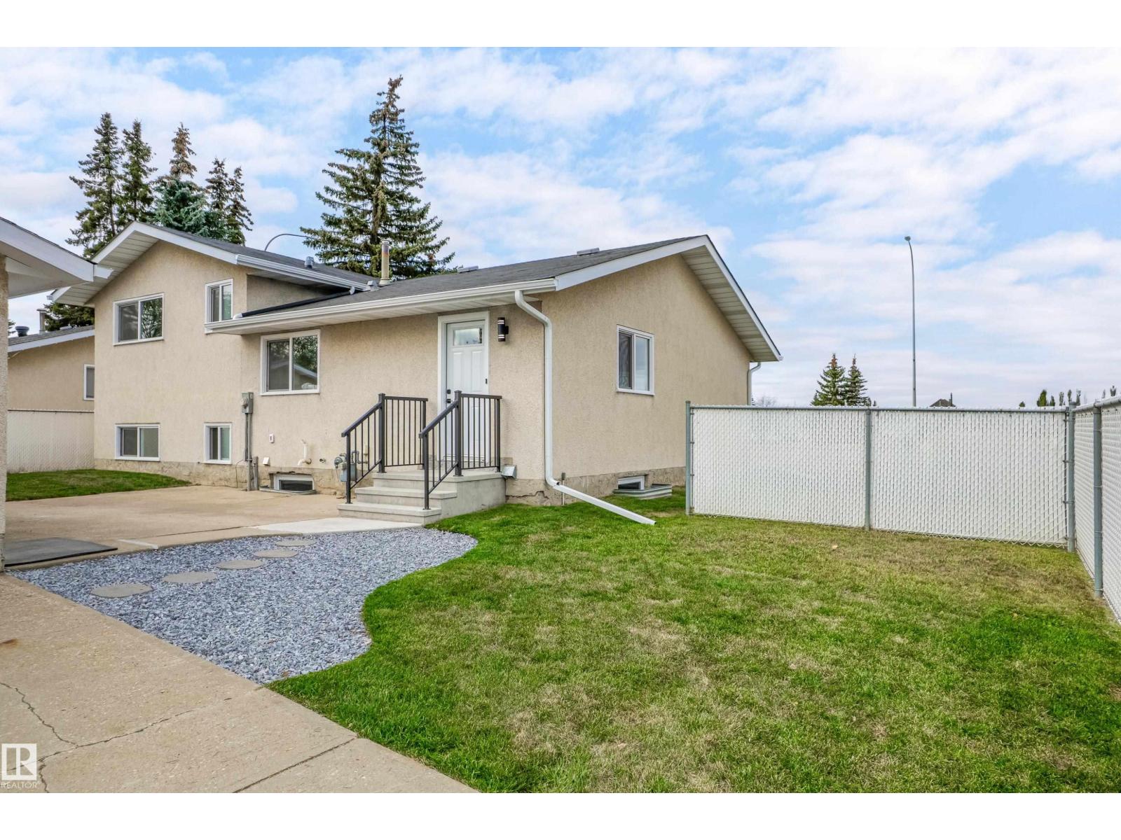 9701 100, Morinville, Alberta  T8R 1G6 - Photo 7 - E4465454