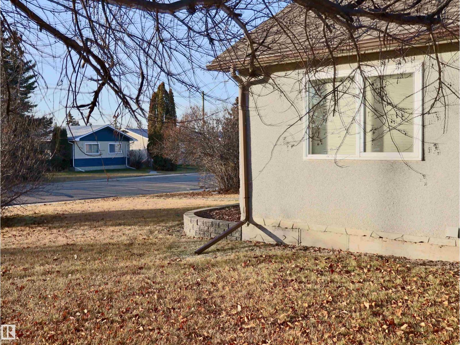 4604 54 Ave, Barrhead, Alberta  T7N 1K7 - Photo 11 - E4465458