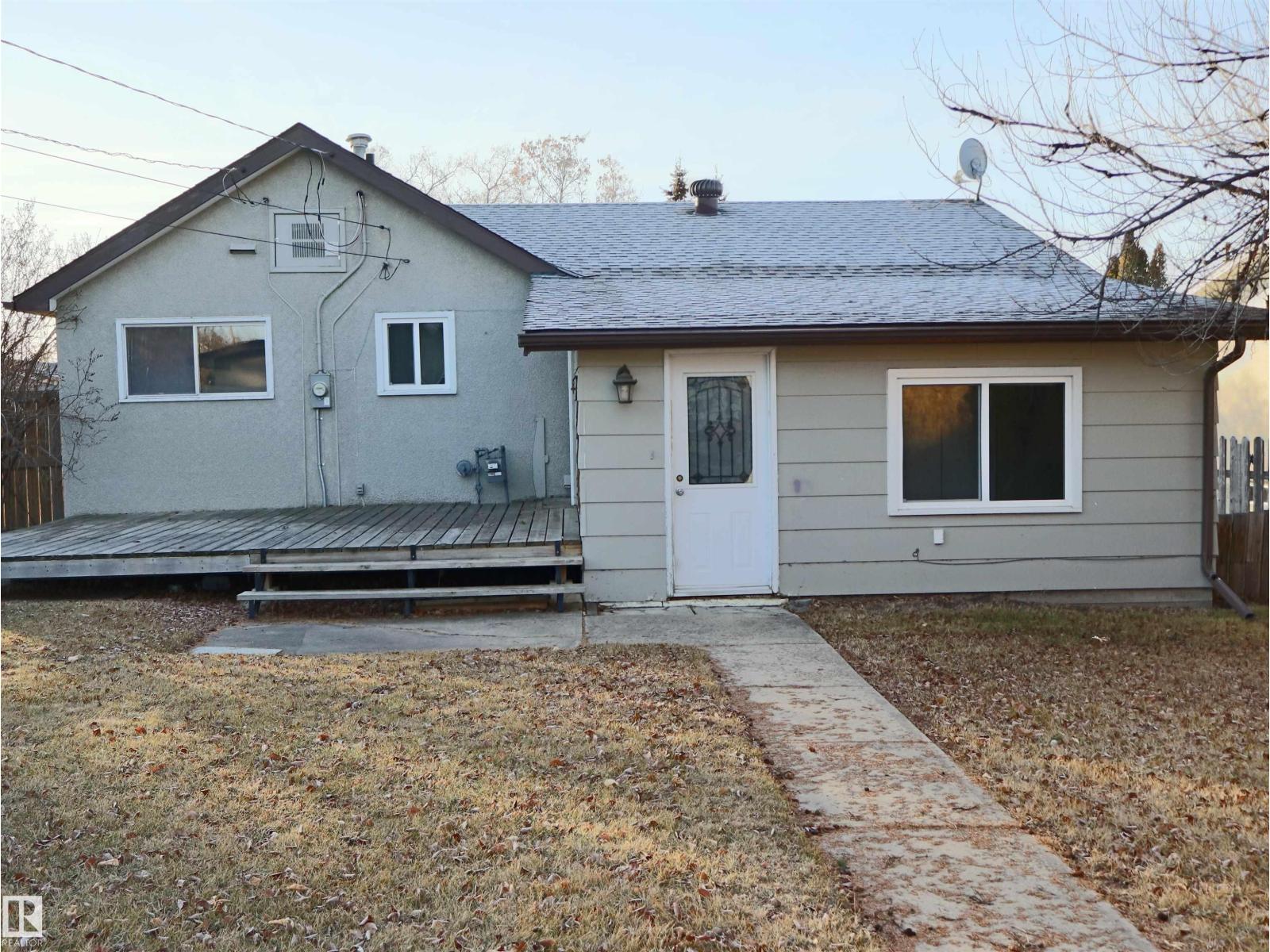 4604 54 Ave, Barrhead, Alberta  T7N 1K7 - Photo 9 - E4465458