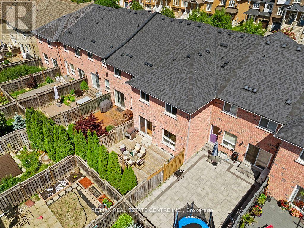 27 Martell Gate, Aurora, Ontario  L4G 0B9 - Photo 43 - N12427581