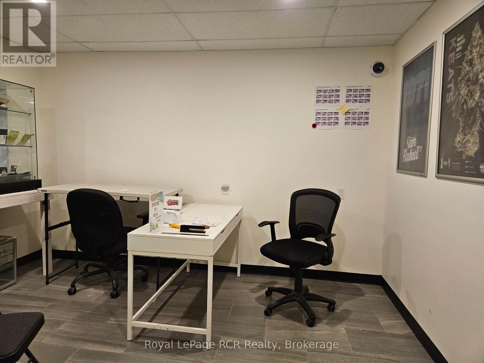 236 8th Street E, Owen Sound, Ontario N4K 1L1 - Photo 10 - X12537668