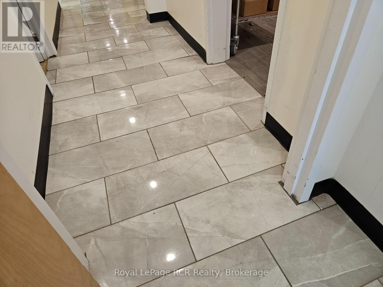 236 8th Street E, Owen Sound, Ontario N4K 1L1 - Photo 18 - X12537668