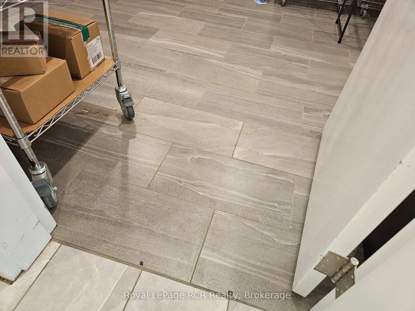 236 8th Street E, Owen Sound, Ontario N4K 1L1 - Photo 19 - X12537668