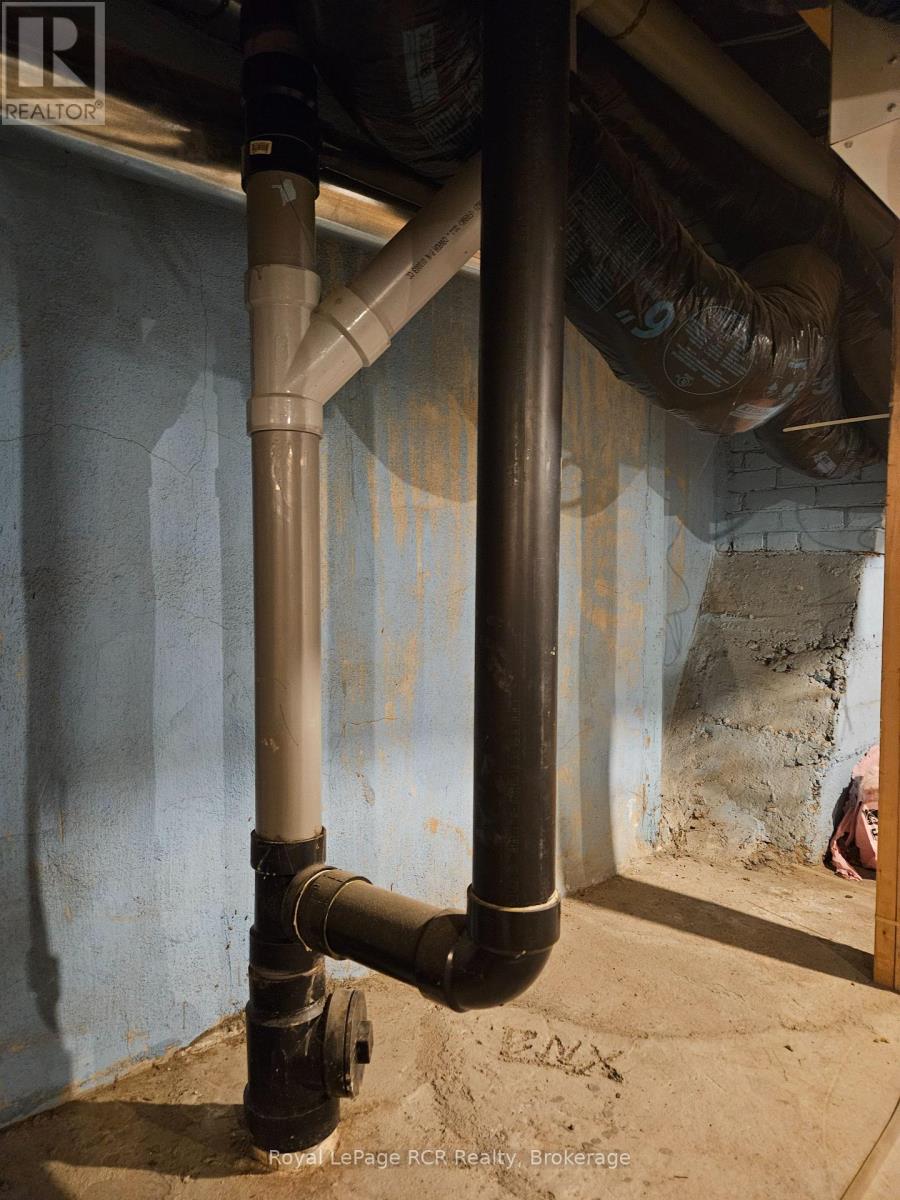 236 8th Street E, Owen Sound, Ontario N4K 1L1 - Photo 25 - X12537668