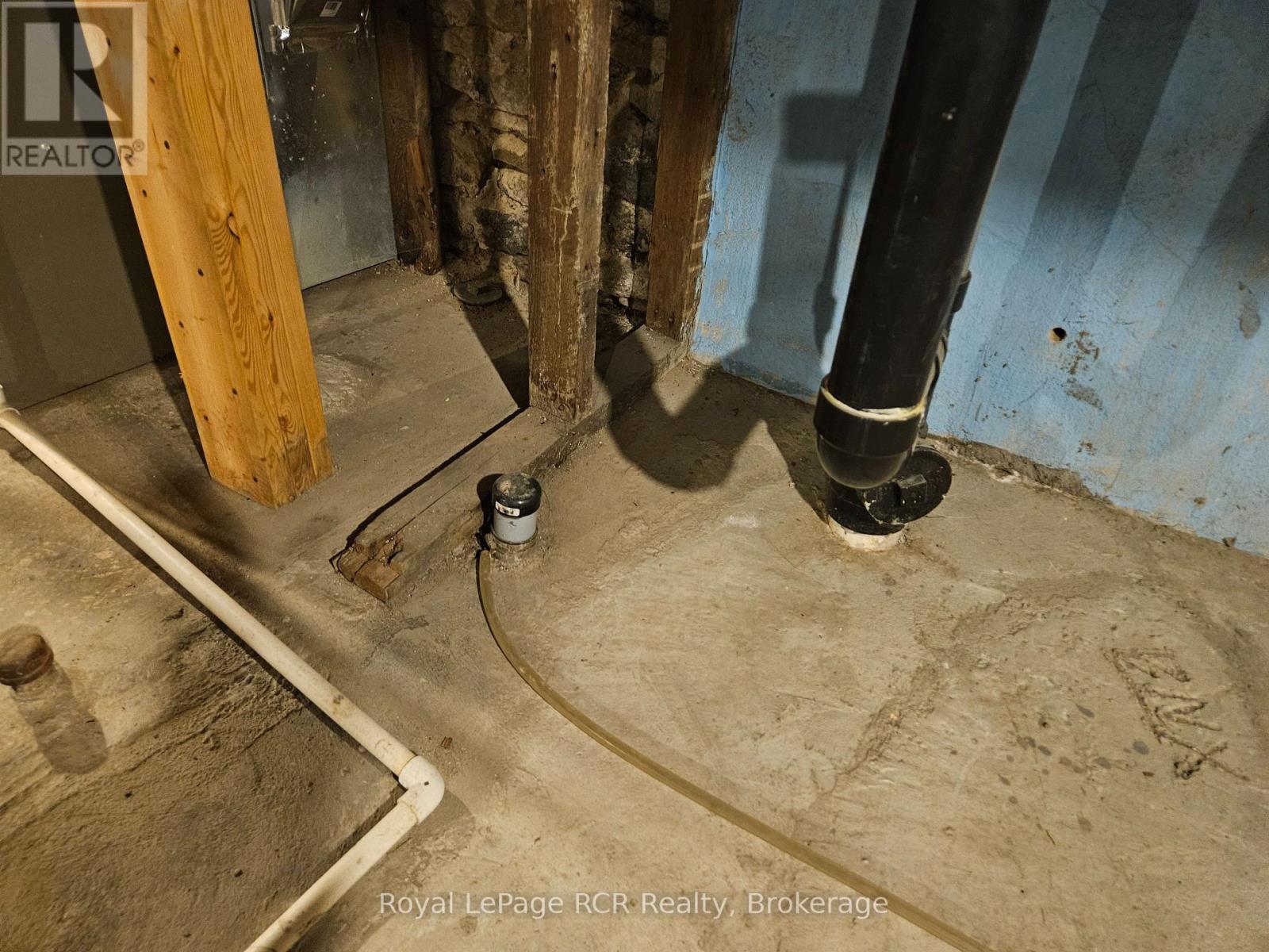 236 8th Street E, Owen Sound, Ontario N4K 1L1 - Photo 28 - X12537668