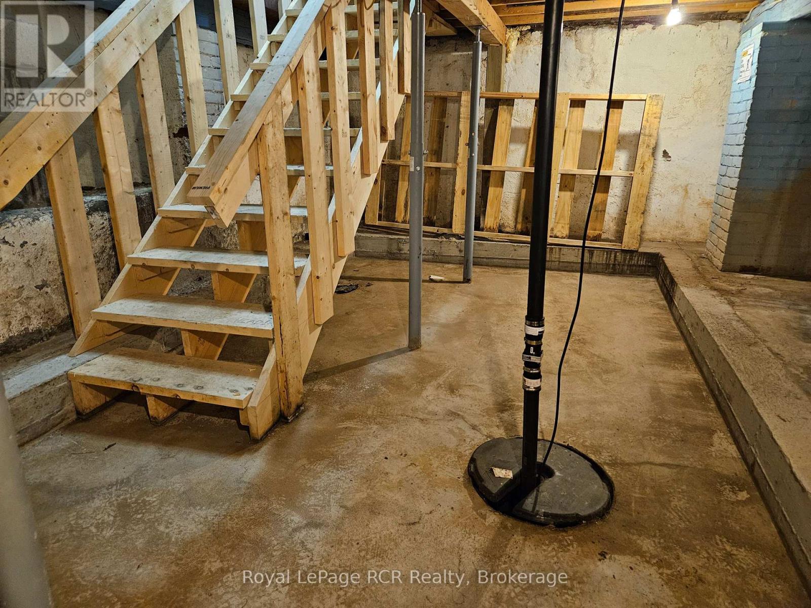 236 8th Street E, Owen Sound, Ontario N4K 1L1 - Photo 33 - X12537668