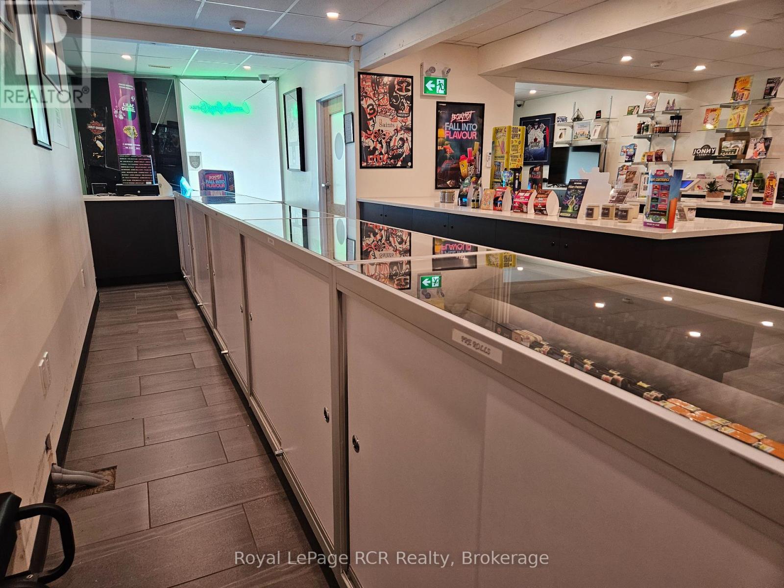 236 8th Street E, Owen Sound, Ontario N4K 1L1 - Photo 5 - X12537668