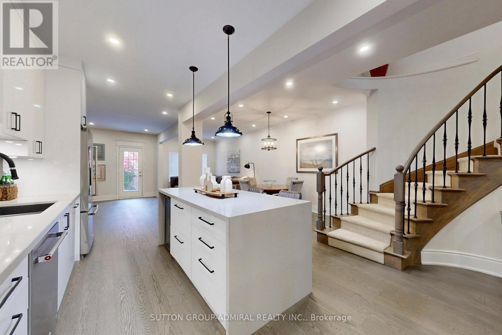 51 Abbeywood Gate W, Vaughan, Ontario  L4J 8P1 - Photo 10 - N12537402