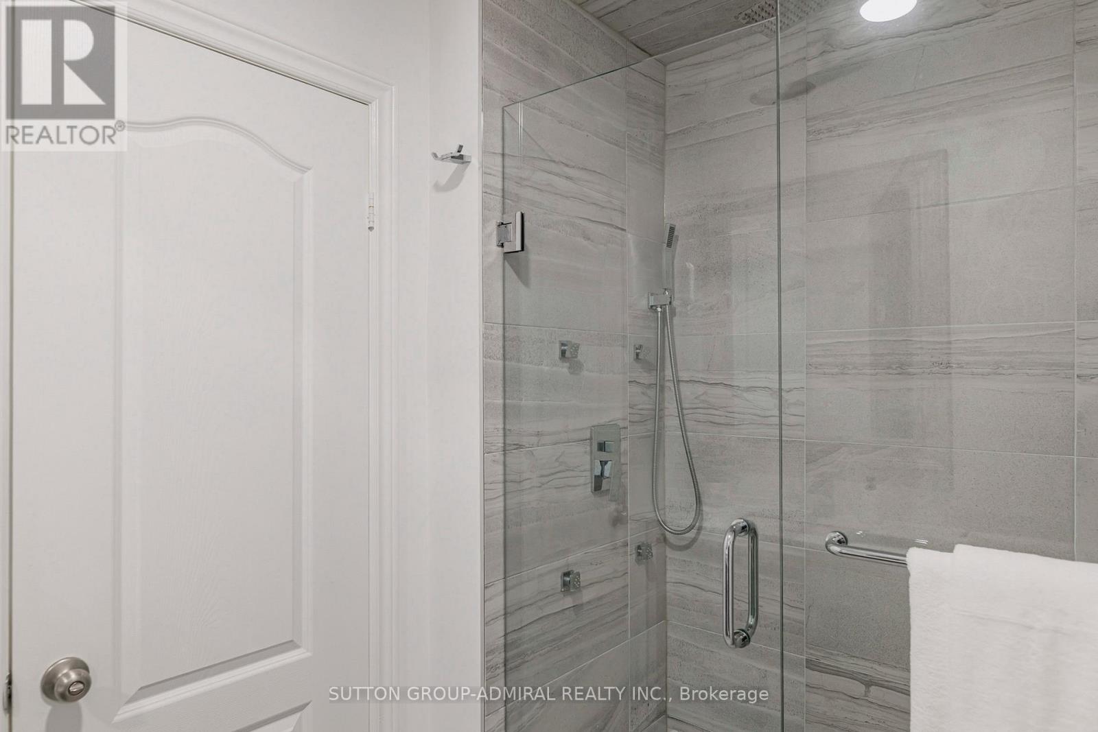 51 Abbeywood Gate W, Vaughan, Ontario  L4J 8P1 - Photo 24 - N12537402