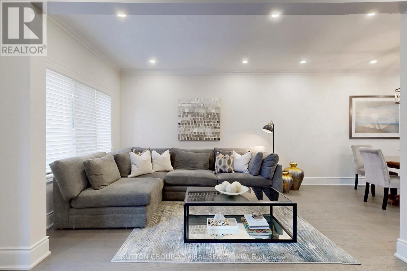 51 Abbeywood Gate W, Vaughan, Ontario  L4J 8P1 - Photo 4 - N12537402