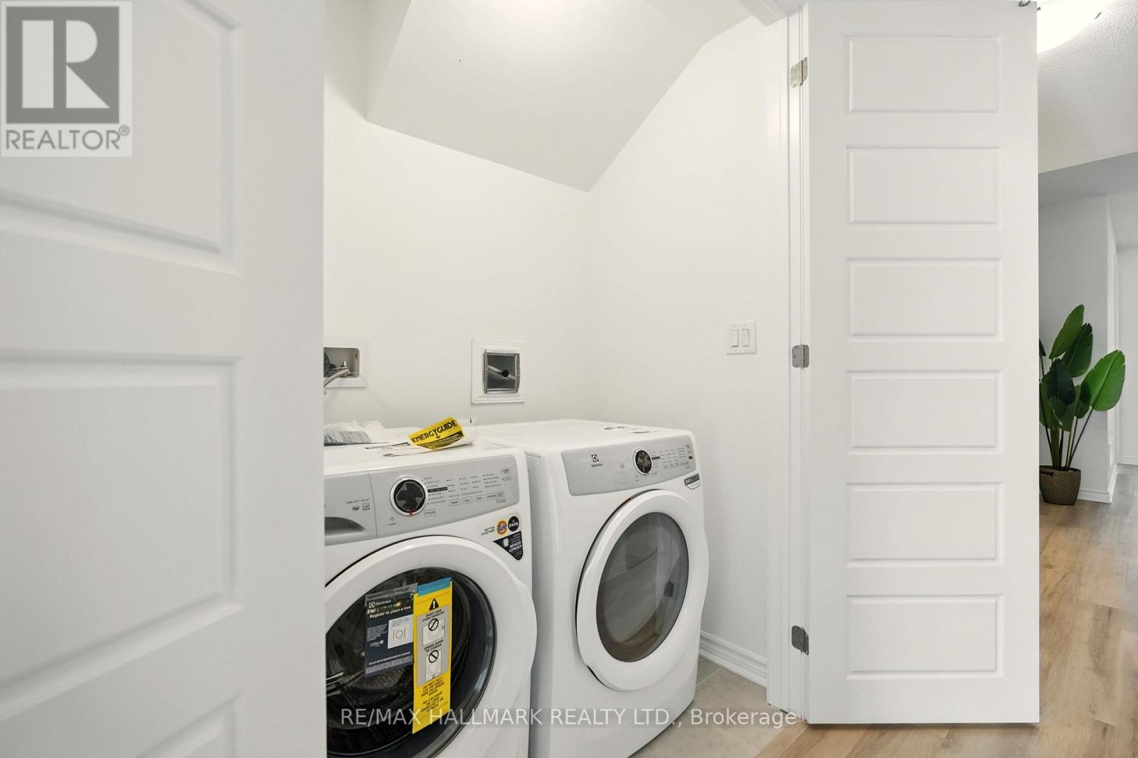 716 Keast Place, Innisfil, Ontario  L9S 0S9 - Photo 29 - N12537412