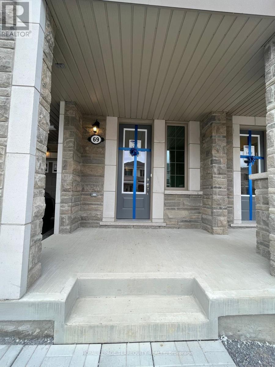 69 Therma Crescent, Markham, Ontario  L6C 3K9 - Photo 2 - N12537426