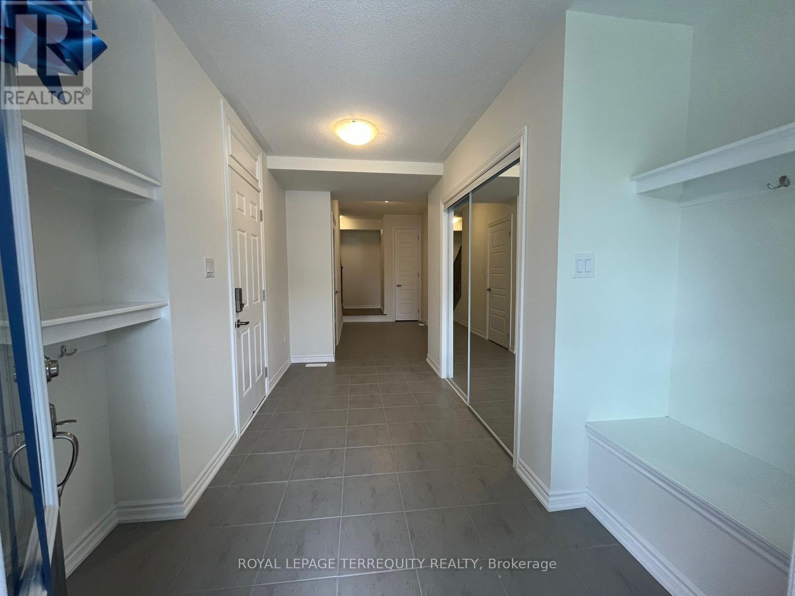 69 Therma Crescent, Markham, Ontario  L6C 3K9 - Photo 3 - N12537426