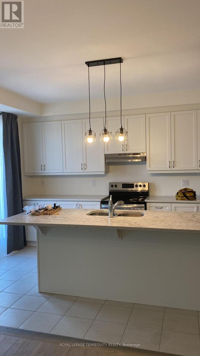 69 Therma Crescent, Markham, Ontario  L6C 3K9 - Photo 7 - N12537426