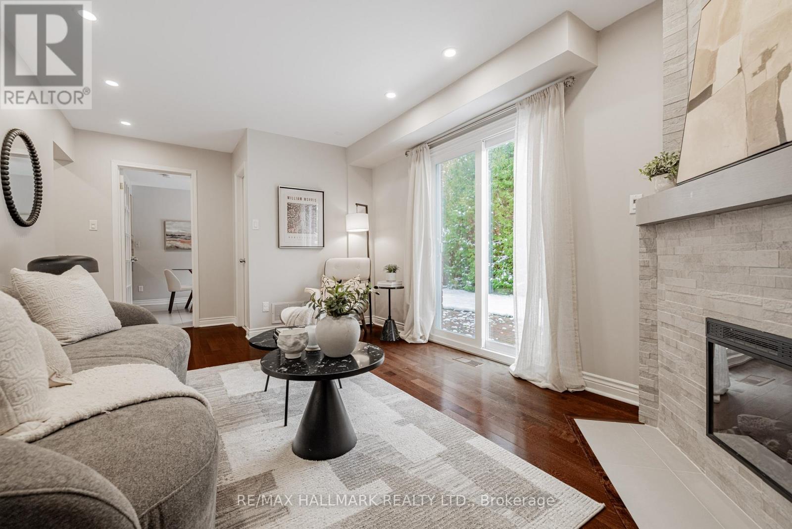 29 Canterbury Court, Richmond Hill, Ontario  L4C 8E4 - Photo 13 - N12537430