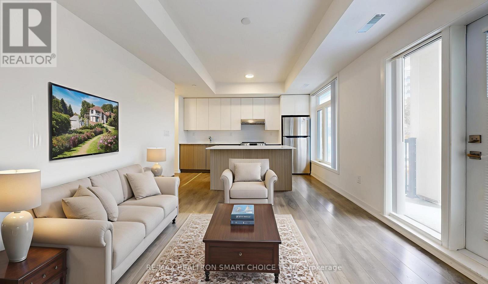 209 - 160 Canon Jackson Drive, Toronto, Ontario  M6M 0B6 - Photo 11 - W12524528