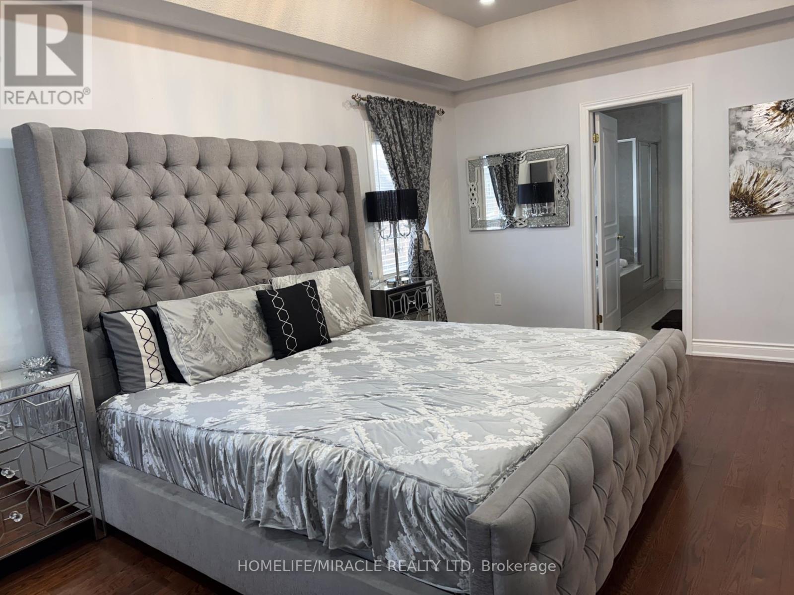 1 Orangeblossom Trail, Brampton, Ontario L6X 3B4 - Photo 9 - W12499380