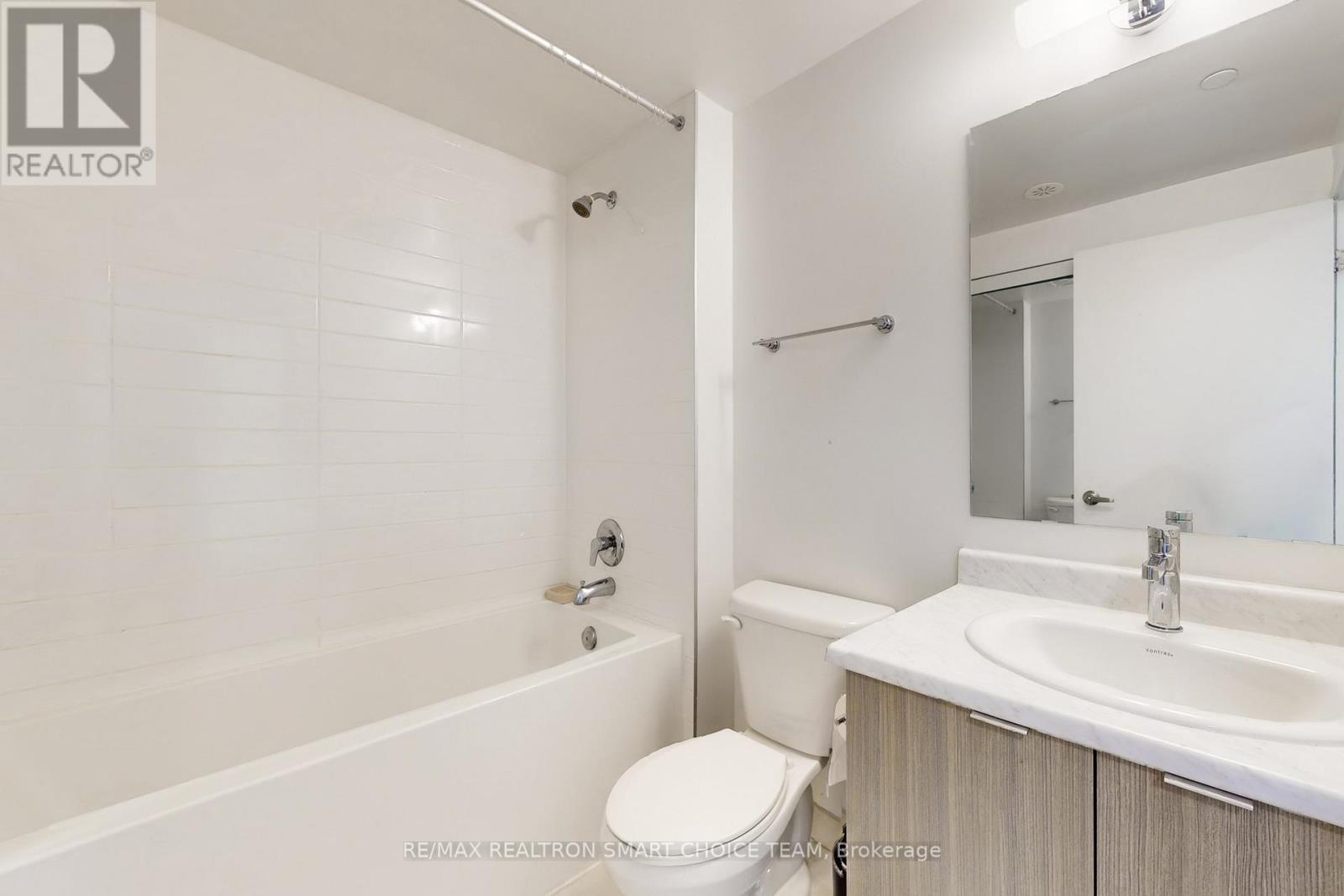 209 - 160 Canon Jackson Drive, Toronto, Ontario  M6M 0B6 - Photo 26 - W12524528