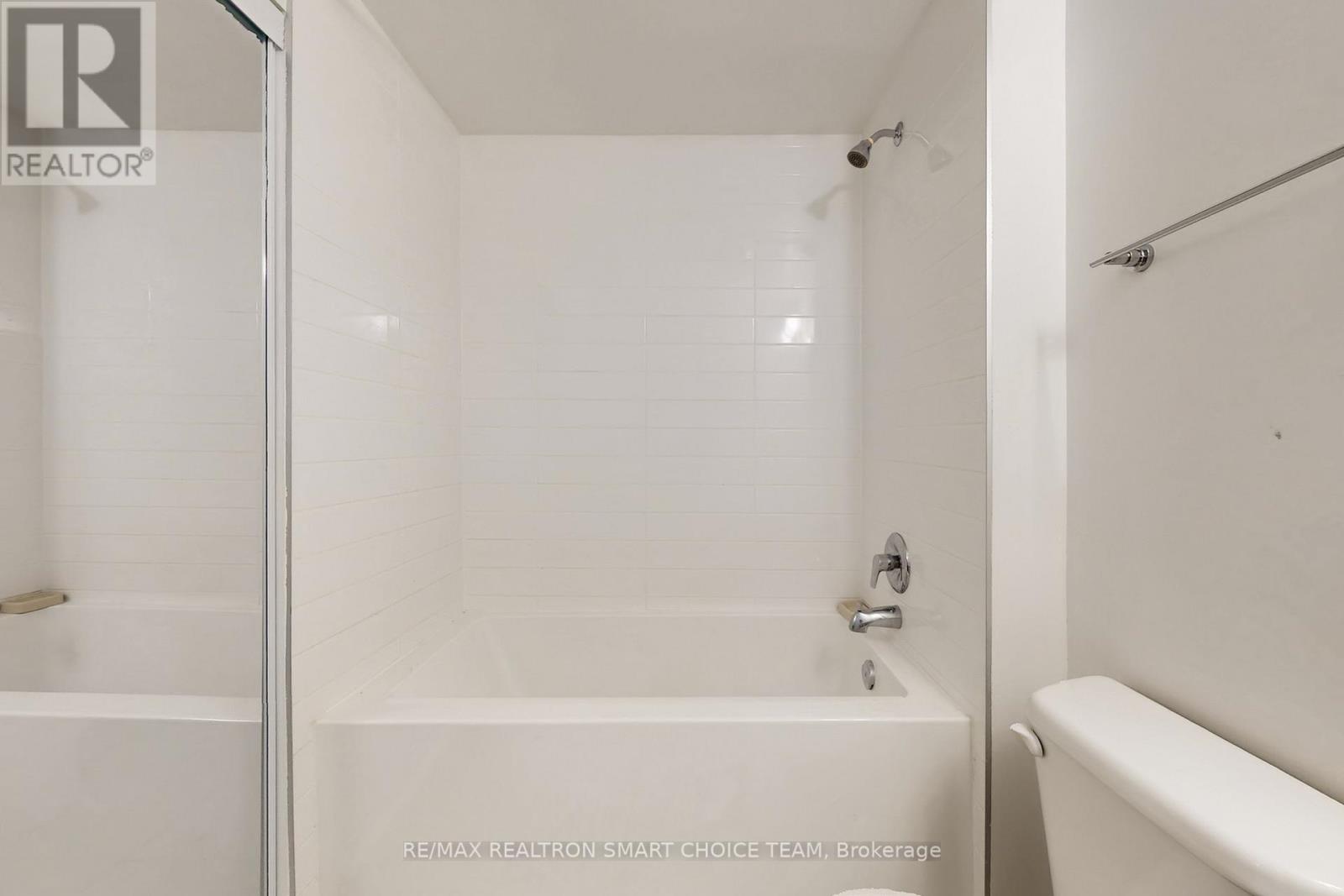 209 - 160 Canon Jackson Drive, Toronto, Ontario  M6M 0B6 - Photo 27 - W12524528