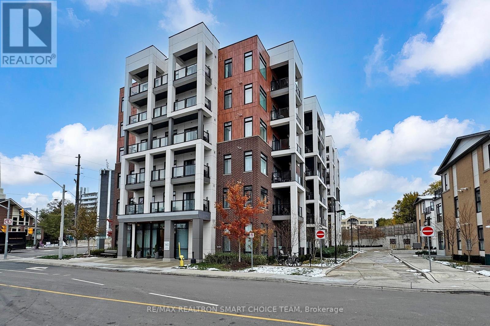 209 - 160 Canon Jackson Drive, Toronto, Ontario  M6M 0B6 - Photo 49 - W12524528