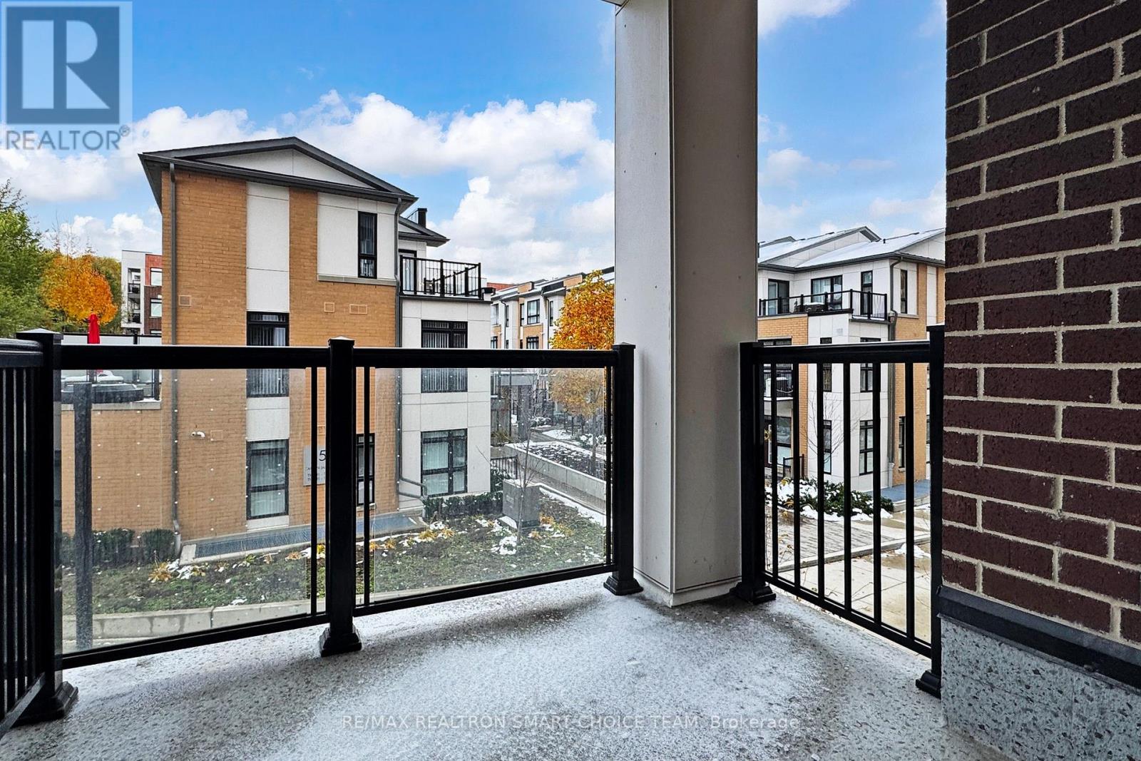 209 - 160 Canon Jackson Drive, Toronto, Ontario  M6M 0B6 - Photo 15 - W12524528