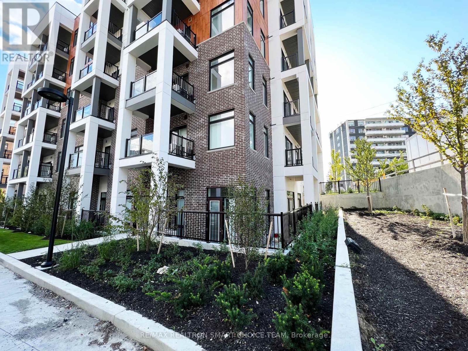 209 - 160 Canon Jackson Drive, Toronto, Ontario  M6M 0B6 - Photo 43 - W12524528