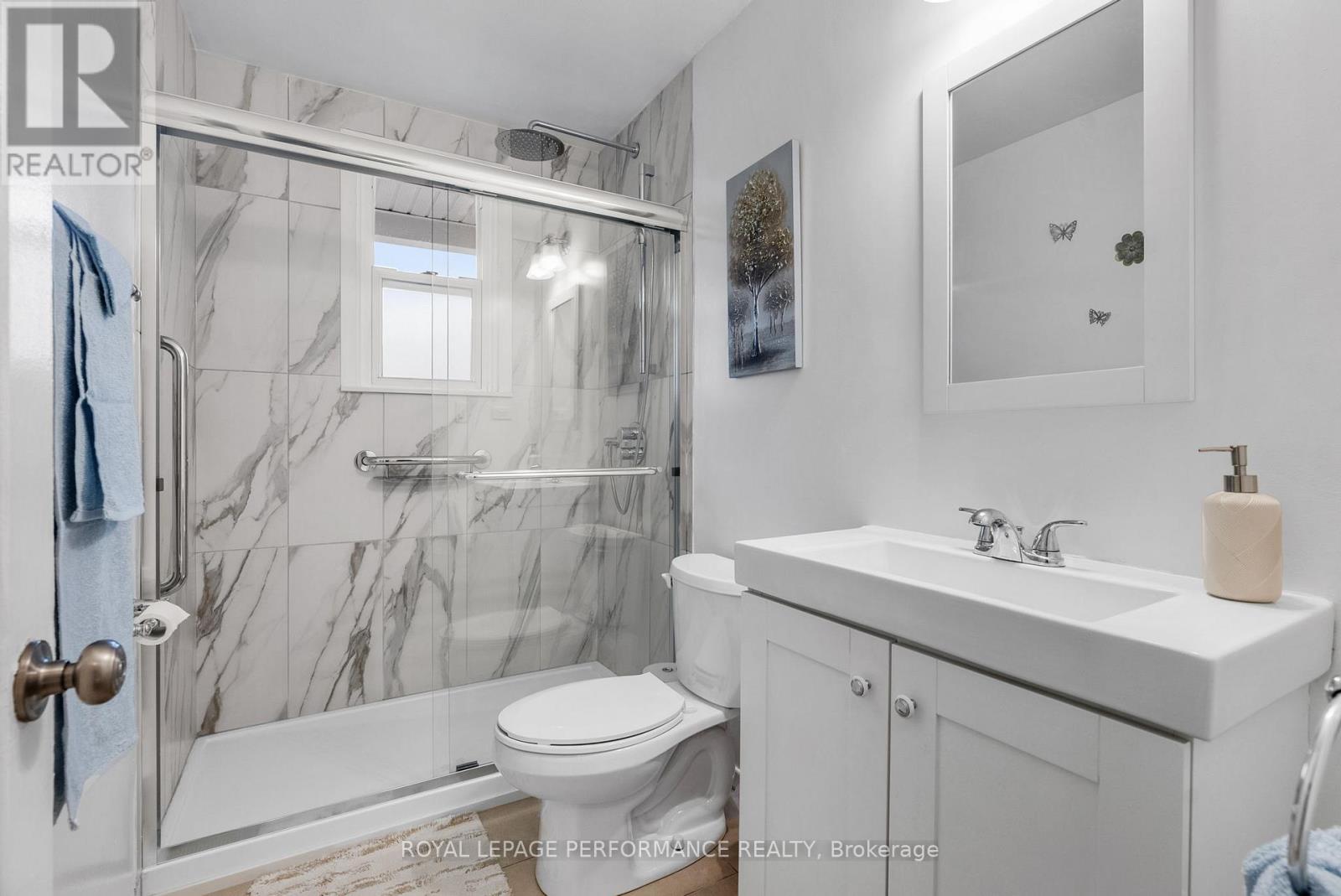 72 Dagmar Avenue, Ottawa, Ontario  K1L 5T4 - Photo 14 - X12537700