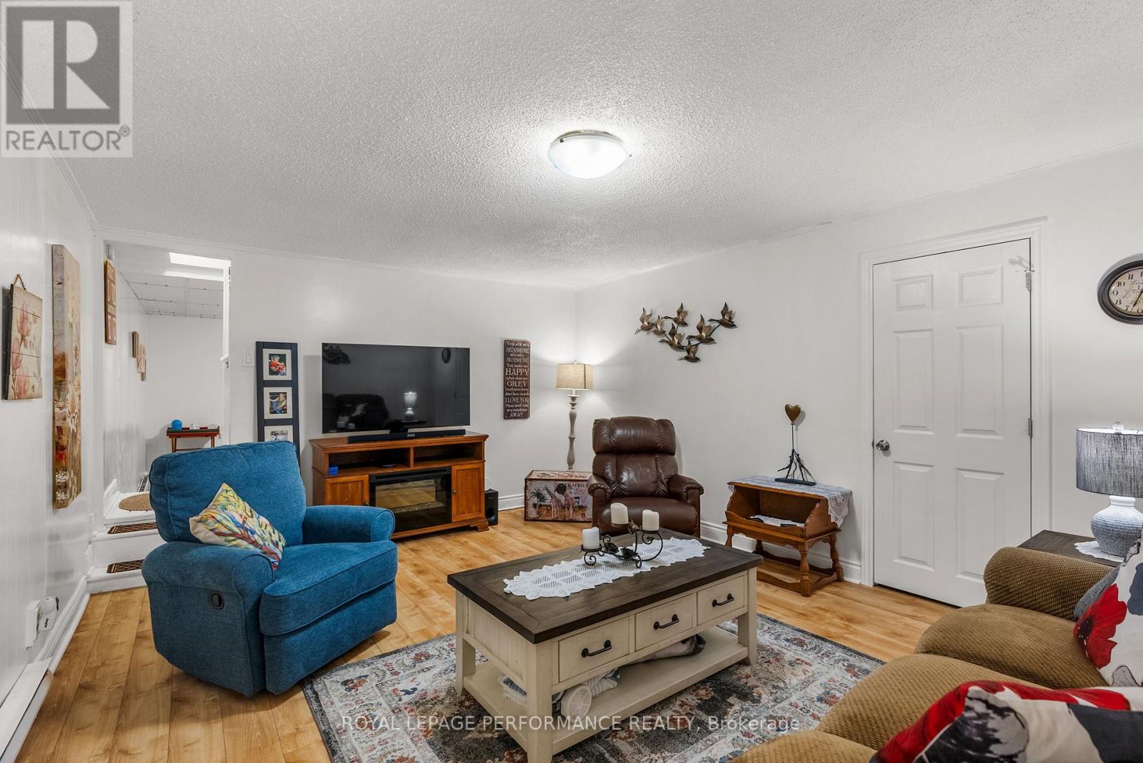 72 Dagmar Avenue, Ottawa, Ontario  K1L 5T4 - Photo 17 - X12537700