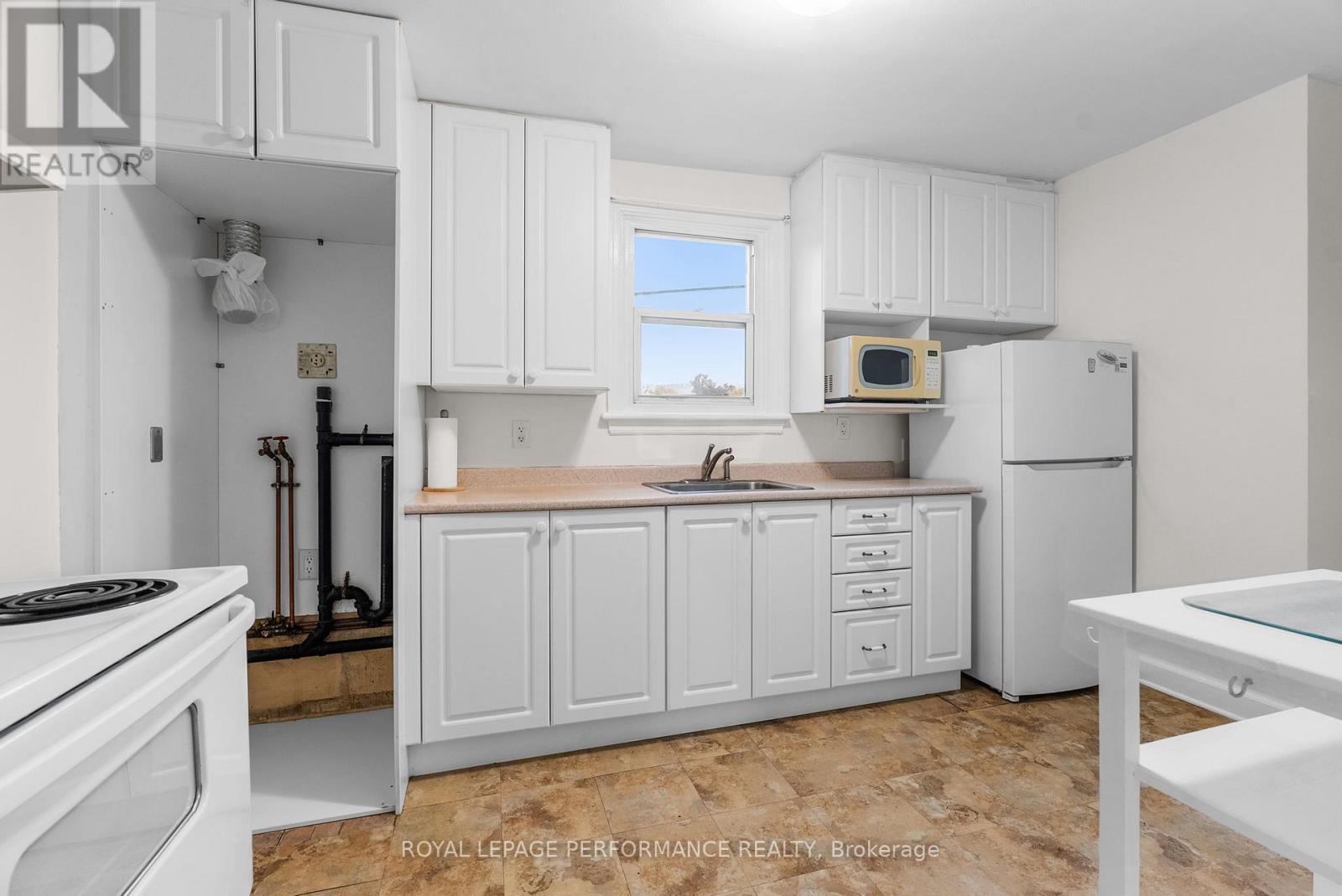 72 Dagmar Avenue, Ottawa, Ontario  K1L 5T4 - Photo 27 - X12537700