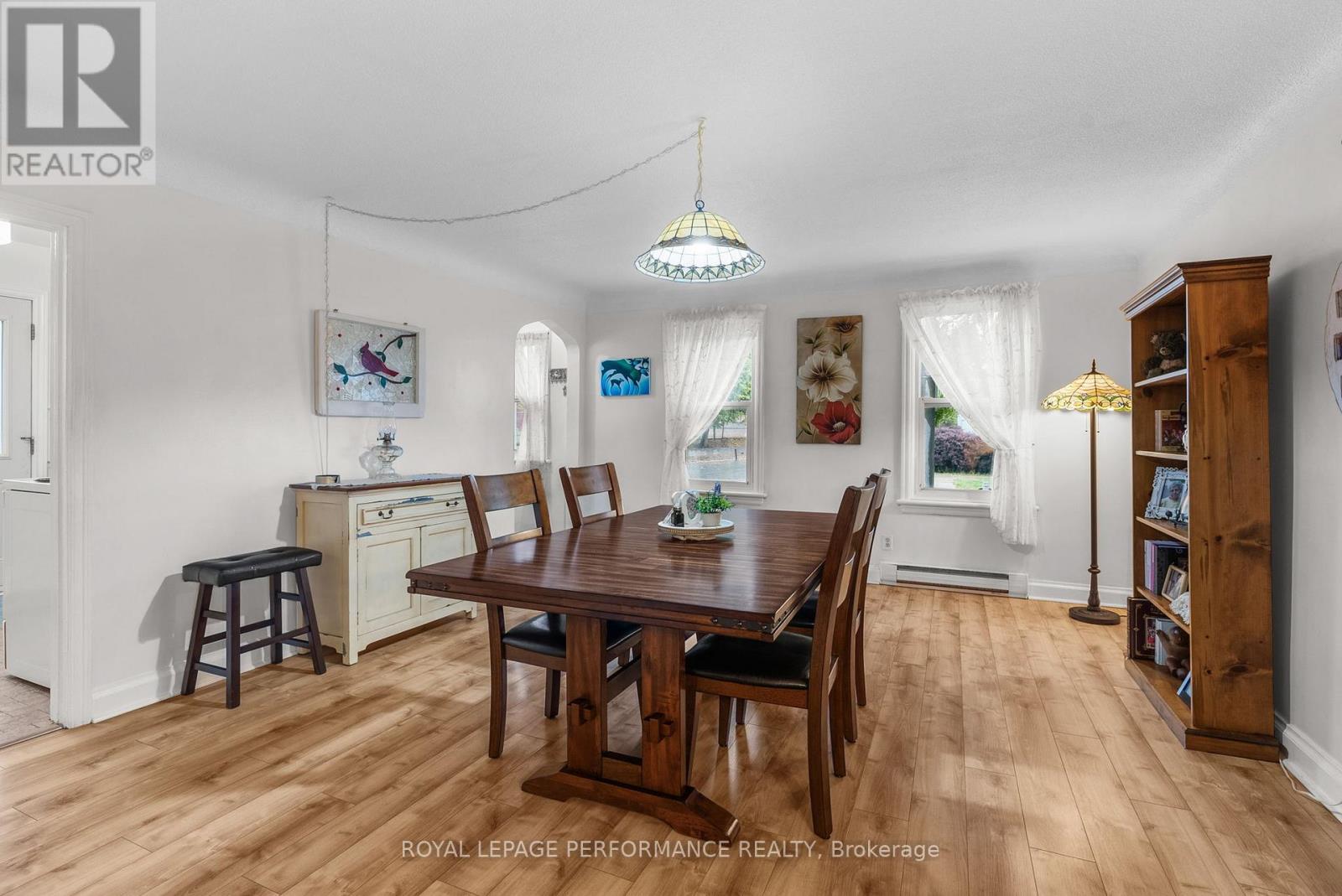 72 Dagmar Avenue, Ottawa, Ontario  K1L 5T4 - Photo 5 - X12537700