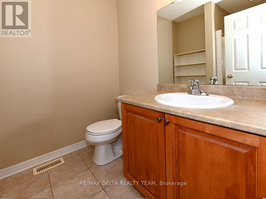 150 Sandra Crescent, Clarence-Rockland, Ontario  K4K 1N7 - Photo 15 - X12537734