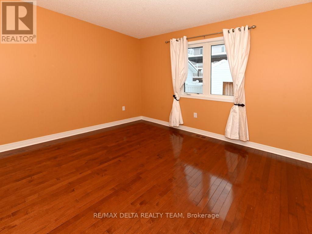 150 Sandra Crescent, Clarence-Rockland, Ontario  K4K 1N7 - Photo 17 - X12537734