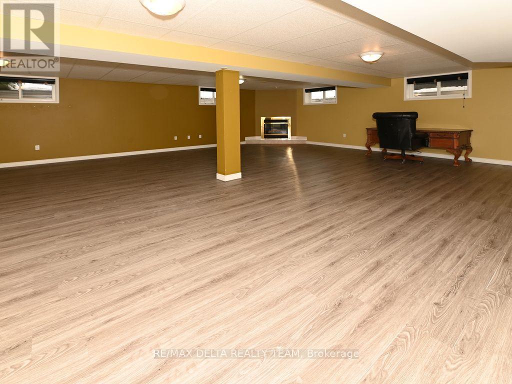 150 Sandra Crescent, Clarence-Rockland, Ontario  K4K 1N7 - Photo 20 - X12537734