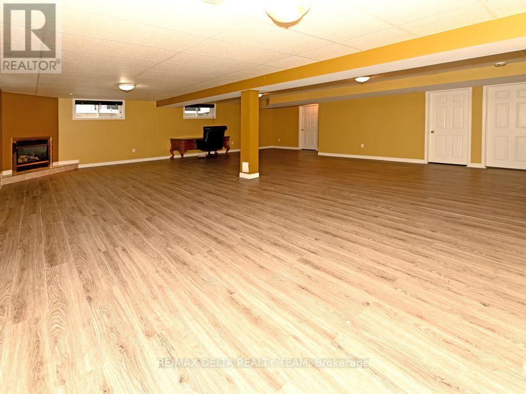 150 Sandra Crescent, Clarence-Rockland, Ontario  K4K 1N7 - Photo 21 - X12537734