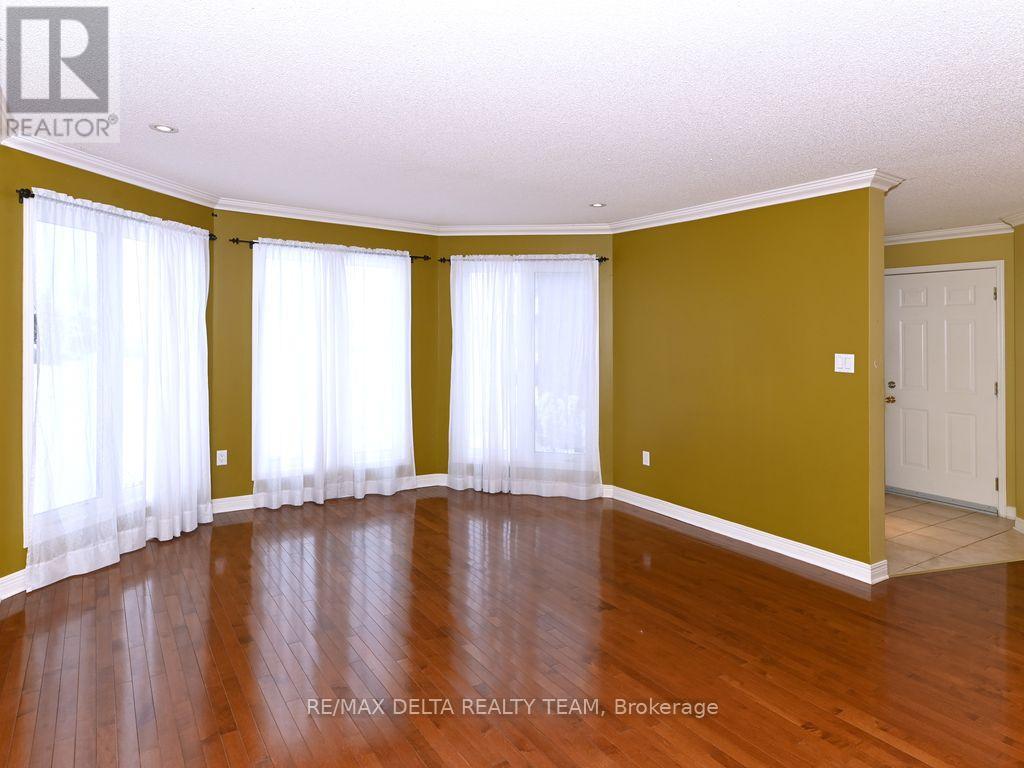 150 Sandra Crescent, Clarence-Rockland, Ontario  K4K 1N7 - Photo 4 - X12537734